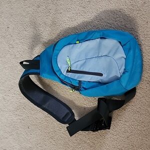 Cross body blue travel bag